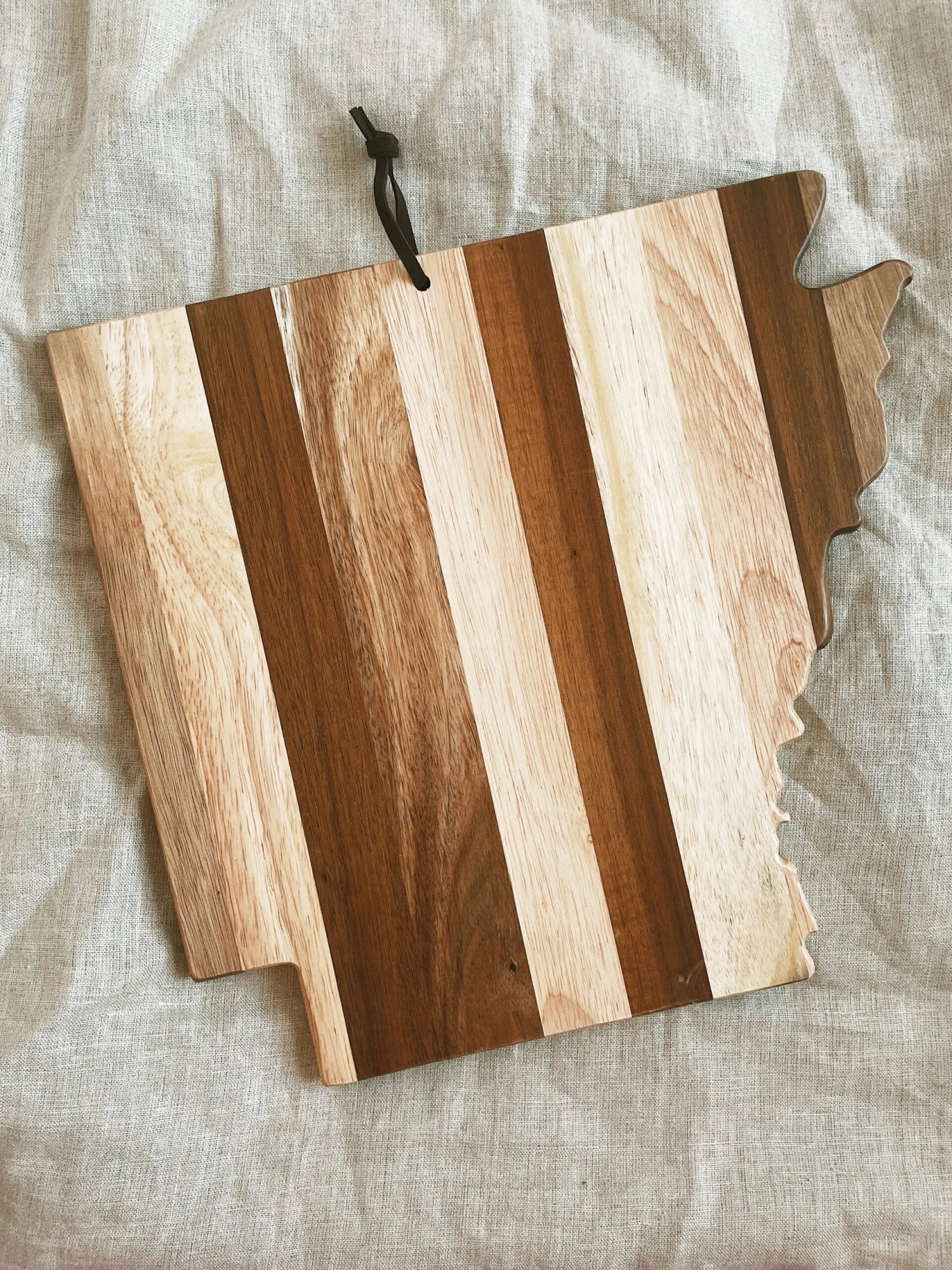 Shiplap Arkansas Serving Board 4 Shiplap Arkansas Serving Board - Image 4