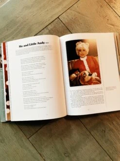 Dolly Parton, Songteller: My Life In Lyrics -Home Goods Store IMG 8774 9c80506c 79af 4b03 8e09 ecff57fc85e2