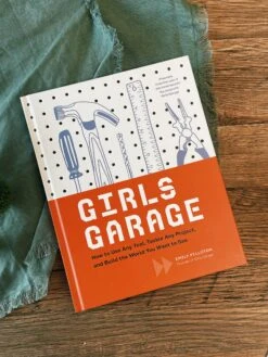 Chronicle Books Girl's Garage