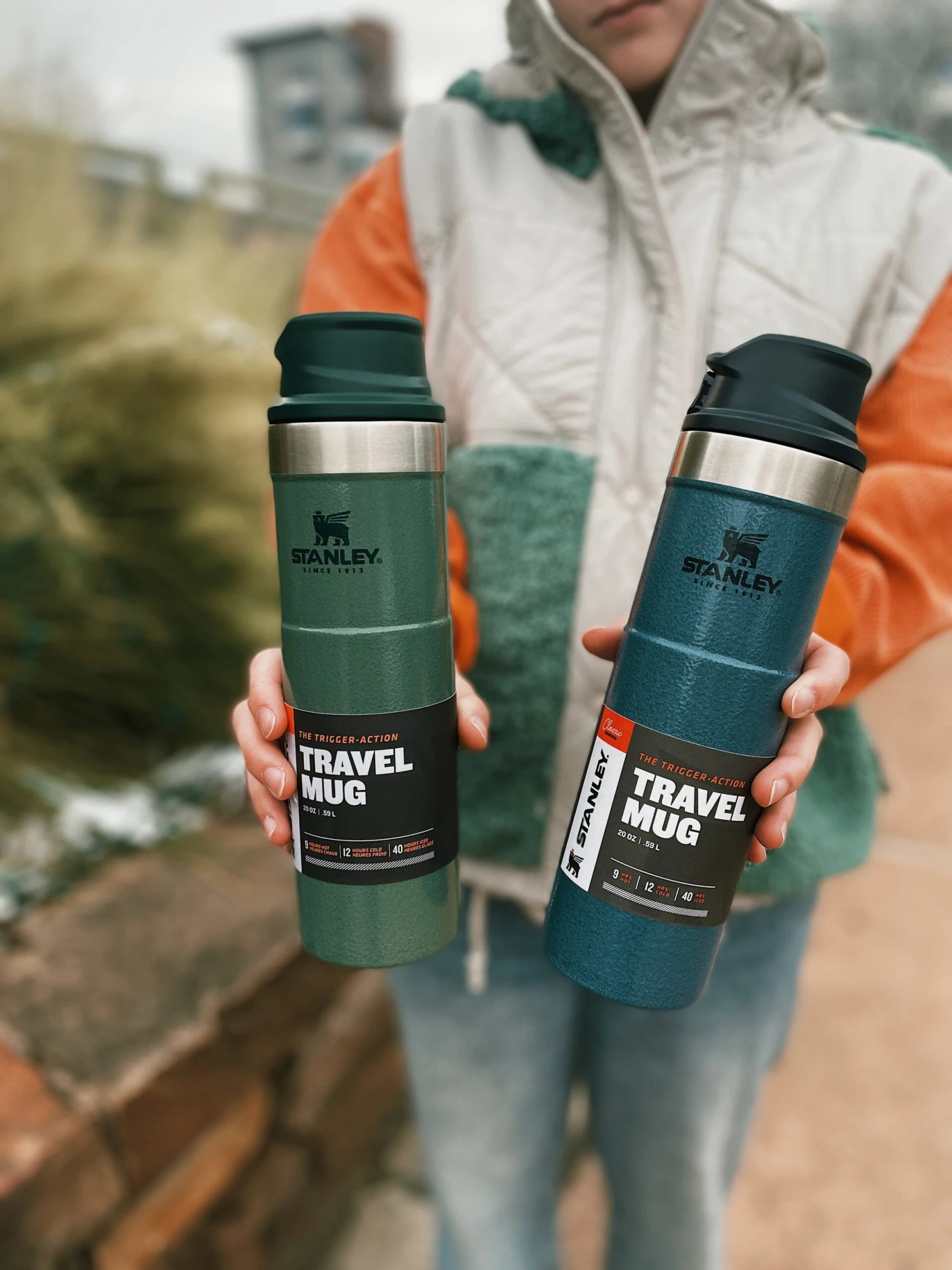 Stanley: Trigger Action Travel Mug - Hammertone Lake 4 Stanley: Trigger Action Travel Mug - Hammertone Lake - Image 4