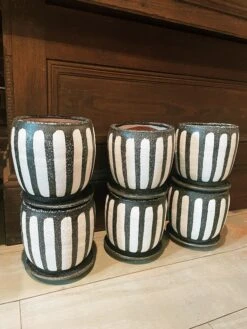 Round Terracotta Planter W/ Sauce (PICK UP ONLY)