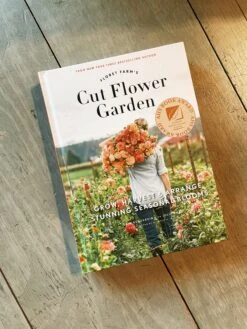 Chronicle Books Cut Flower Garden 8 Chronicle Books Cut Flower Garden -Home Goods Store image b8acae0e cca1 4b28 9002 fbb0aea6e6db