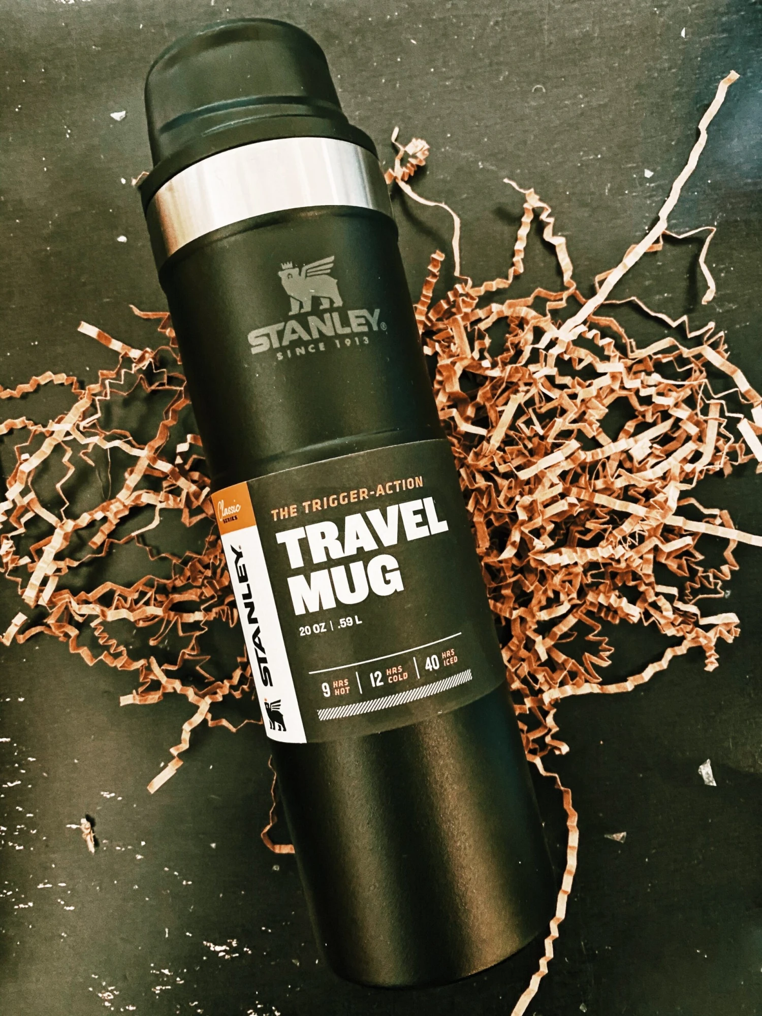 Stanley: Trigger Action Travel Mug - Hammertone Lake 11 Stanley: Trigger Action Travel Mug - Hammertone Lake - Image 11