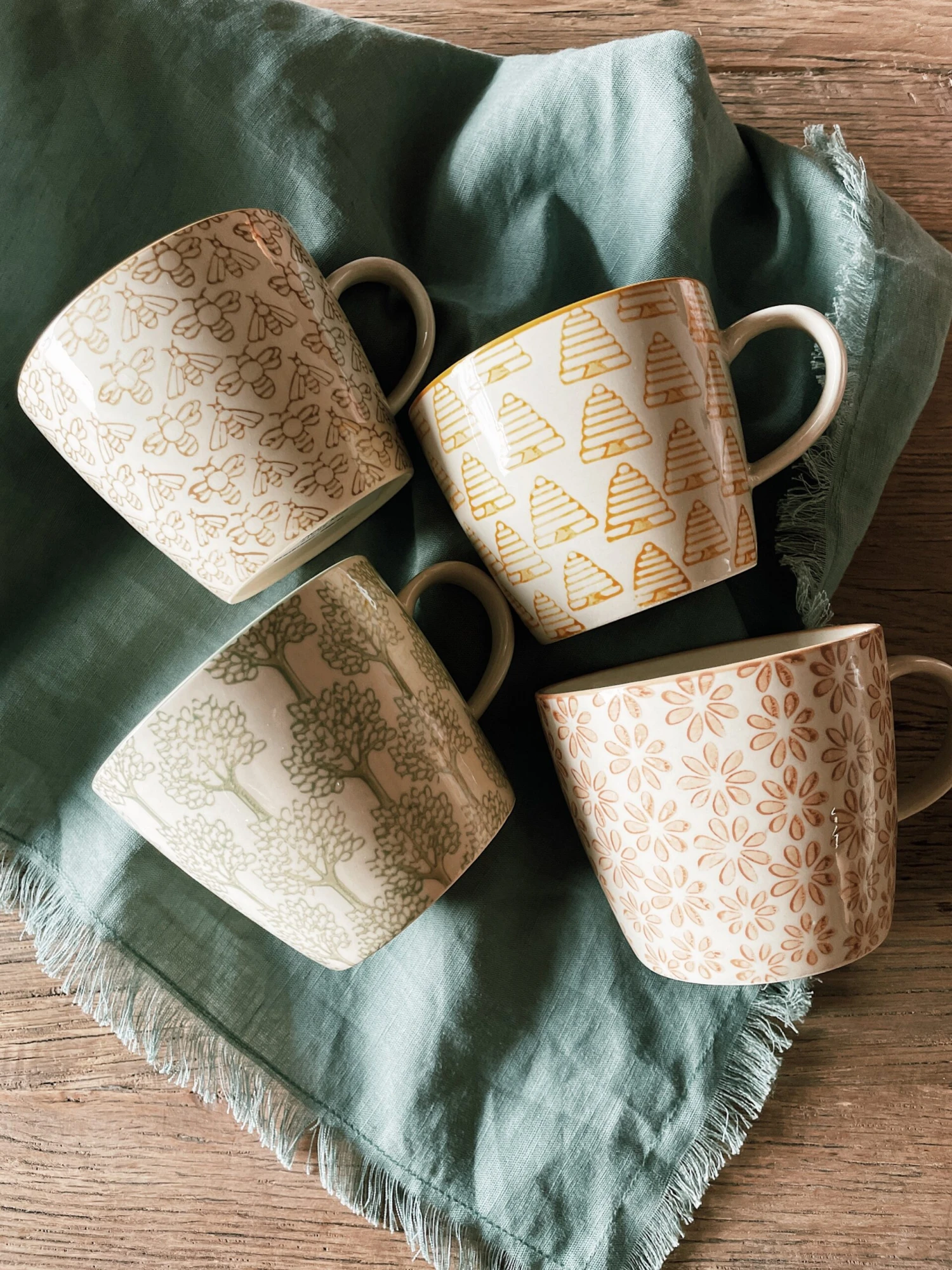 Beehive Stoneware Mug 3 Beehive Stoneware Mug - Image 3